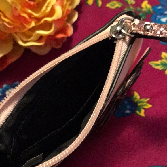 🛍👜Guess Floral Coin/Card Pouch - Picture 4 of 4